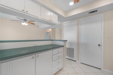 Купить кондоминиум в Лейкленд, Флорида 8 комнат, 104.05м2, № 2234633 - фото 11