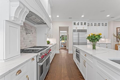 Купить виллу или дом в Тампа, Флорида 3 комнаты, 583.05м2, № 1781348 - фото 13