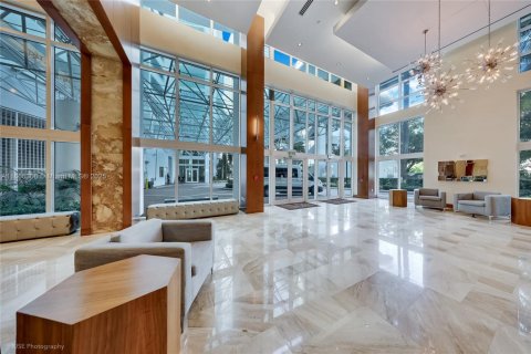 Condominio en alquiler en Miami, Florida, 3 dormitorios, 140.56 m2 № 1978470 - foto 14