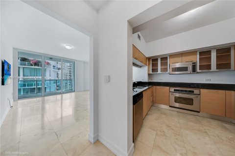 Condominio en alquiler en Miami, Florida, 3 dormitorios, 140.56 m2 № 1978470 - foto 7
