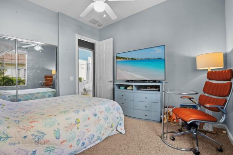 House in Port St. Lucie, Florida 3 bedrooms, 185.8 sq.m. № 2086801 - photo 20