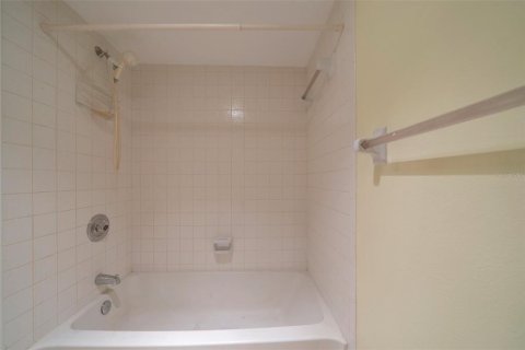 Condo in Port Charlotte, Florida, 2 bedrooms  № 1869114 - photo 16