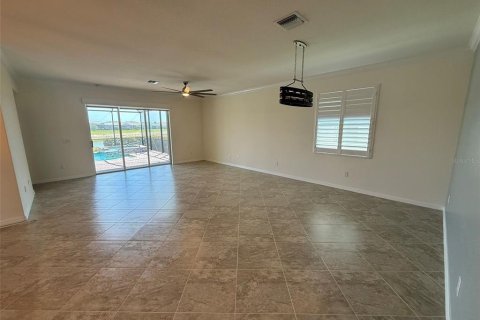 Casa en alquiler en Port Charlotte, Florida, 4 dormitorios, 186.36 m2 № 2217686 - foto 5