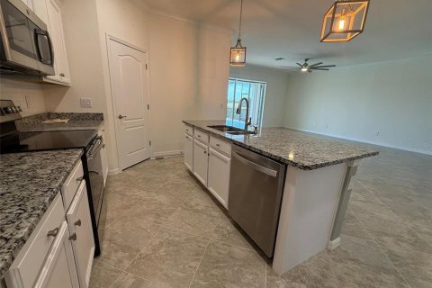 Casa en alquiler en Port Charlotte, Florida, 4 dormitorios, 186.36 m2 № 2217686 - foto 10