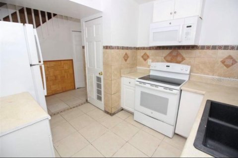 Townhouse in Orlando, Florida 3 bedrooms, 112.97 sq.m. № 1825155 - photo 6