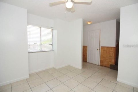 Townhouse in Orlando, Florida 3 bedrooms, 112.97 sq.m. № 1825155 - photo 3