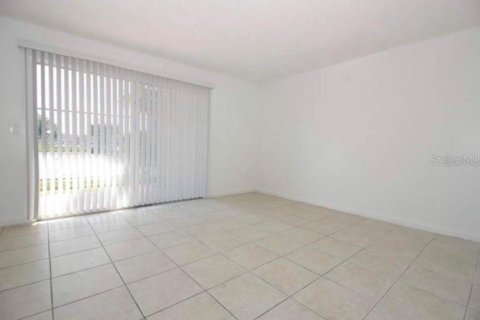 Townhouse in Orlando, Florida 3 bedrooms, 112.97 sq.m. № 1825155 - photo 9