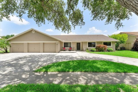 House in Cooper City, Florida 4 bedrooms, 230.4 sq.m. № 2251420