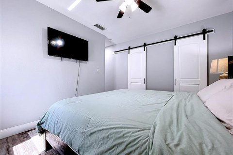 Casa en venta en Clearwater, Florida, 3 dormitorios, 125.98 m2 № 2212202 - foto 12