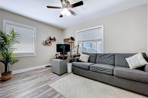 Casa en venta en Clearwater, Florida, 3 dormitorios, 125.98 m2 № 2212202 - foto 20