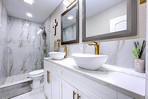 Casa en venta en Clearwater, Florida, 3 dormitorios, 125.98 m2 № 2212202 - foto 18