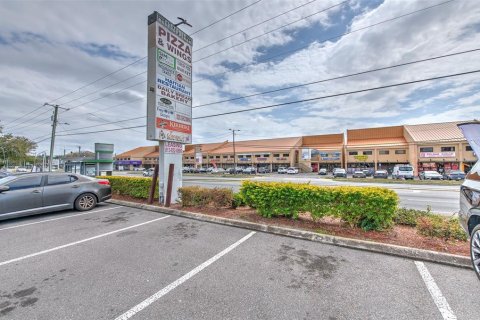 Immobilier commercial à louer à Tampa, Floride: 1283.72 m2 № 2166595 - photo 3