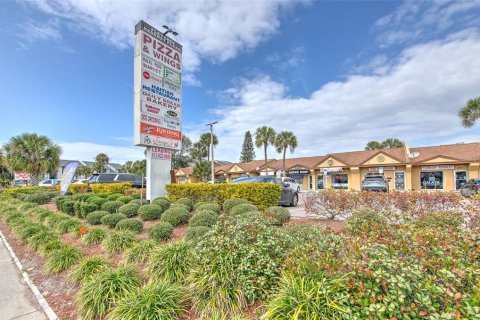 Immobilier commercial à louer à Tampa, Floride: 1283.72 m2 № 2166595 - photo 4