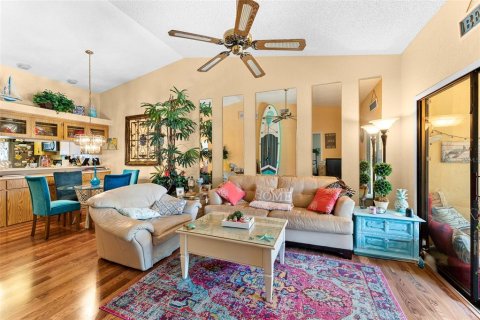 Condominio en venta en Largo, Florida, 2 dormitorios, 86.4 m2 № 1719803 - foto 5