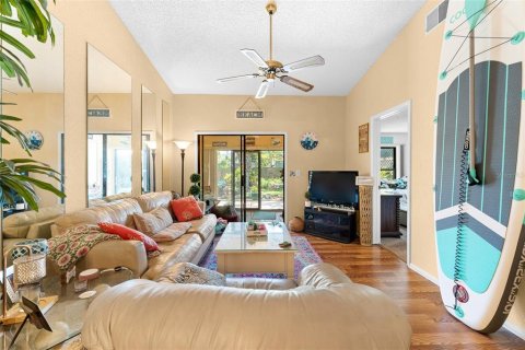 Condominio en venta en Largo, Florida, 2 dormitorios, 86.4 m2 № 1719803 - foto 4