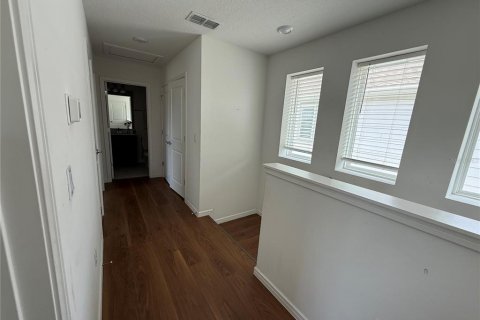 Townhouse in Orlando, Florida 2 bedrooms, 111.58 sq.m. № 2097984 - photo 15