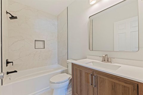 Купить виллу или дом в Сент-Питерсберг, Флорида 13 комнат, 203.73м2, № 1914851 - фото 14