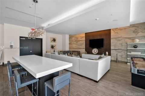 Купить кондоминиум в Майами, Флорида 1 спальня, 76.27м2, № 1996954 - фото 14