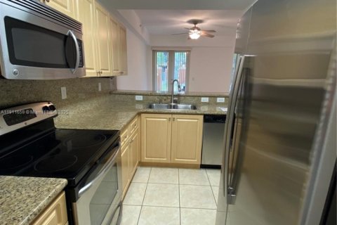 Villa ou maison à louer à Pembroke Pines, Floride: 3 chambres, 129.13 m2 № 1966797 - photo 5