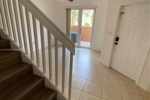 Villa ou maison à louer à Pembroke Pines, Floride: 3 chambres, 129.13 m2 № 1966797 - photo 9