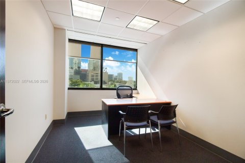 Propiedad comercial en venta en Miami, Florida № 2032800 - foto 6