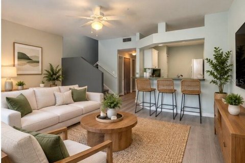 Touwnhouse à vendre à Gainesville, Floride: 3 chambres, 161.28 m2 № 2415223 - photo 3