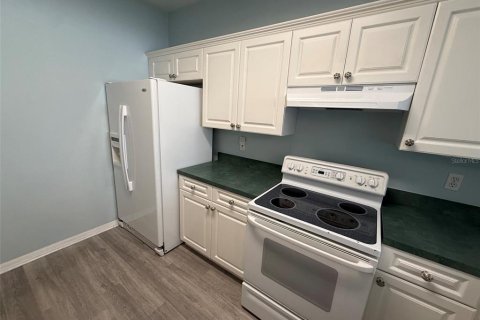 Touwnhouse à vendre à Gainesville, Floride: 3 chambres, 161.28 m2 № 2415223 - photo 11