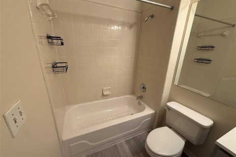 Touwnhouse à vendre à Gainesville, Floride: 3 chambres, 161.28 m2 № 2415223 - photo 30