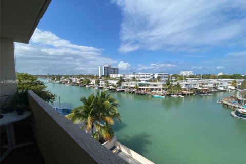 Condo à Miami Beach, Floride, 2 chambres № 2153983