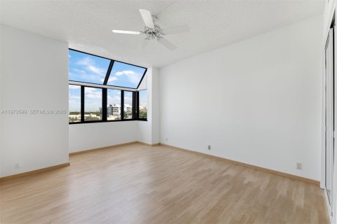 Condominio en venta en Key Biscayne, Florida, 2 dormitorios, 139.91 m2 № 2033309 - foto 15