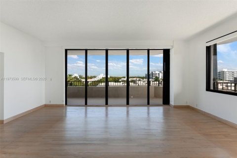 Condominio en venta en Key Biscayne, Florida, 2 dormitorios, 139.91 m2 № 2033309 - foto 8