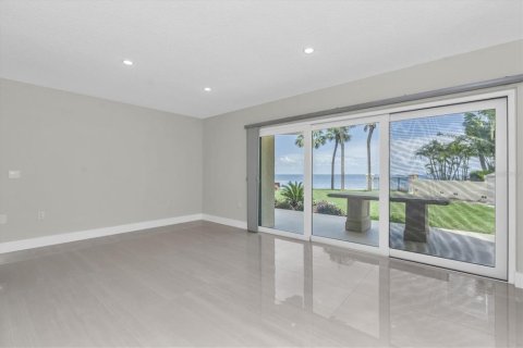Condominio en venta en Saint Petersburg, Florida, 2 dormitorios, 122.17 m2 № 1833026 - foto 17