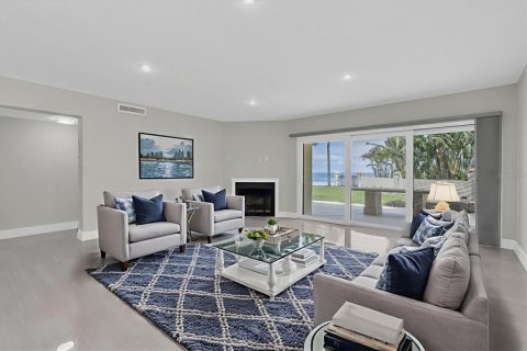 Condominio en venta en Saint Petersburg, Florida, 2 dormitorios, 122.17 m2 № 1833026 - foto 4