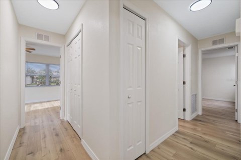 Villa ou maison à vendre à New Port Richey, Floride: 3 chambres, 157.28 m2 № 2402986 - photo 19