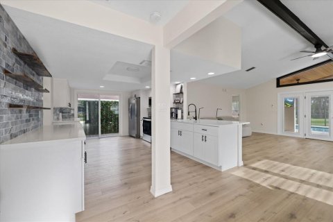 Villa ou maison à vendre à New Port Richey, Floride: 3 chambres, 157.28 m2 № 2402986 - photo 17