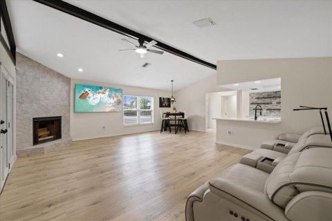 Villa ou maison à vendre à New Port Richey, Floride: 3 chambres, 157.28 m2 № 2402986 - photo 13