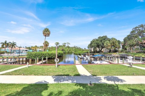 Condominio en venta en Jensen Beach, Florida, 2 dormitorios, 118.17 m2 № 2249480 - foto 5