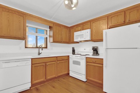 Condominio en venta en Jensen Beach, Florida, 2 dormitorios, 118.17 m2 № 2249480 - foto 9