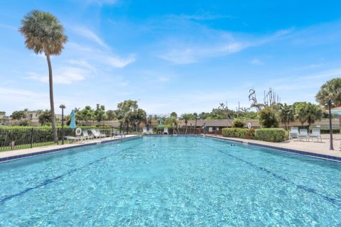 Condominio en venta en Jensen Beach, Florida, 2 dormitorios, 118.17 m2 № 2249480 - foto 6