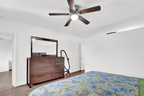 Condominio en venta en Jensen Beach, Florida, 2 dormitorios, 118.17 m2 № 2249480 - foto 16