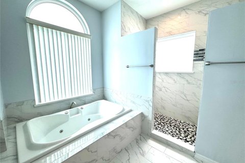 Casa en venta en Daytona Beach, Florida, 4 dormitorios, 260.5 m2 № 1846472 - foto 16