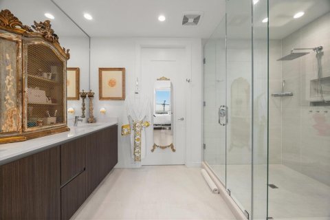 Condominio en venta en Sarasota, Florida, 2 dormitorios, 156.91 m2 № 1894682 - foto 18