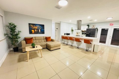 Villa ou maison à vendre à Pompano Beach, Floride: 4 chambres, 135.17 m2 № 2084084 - photo 2