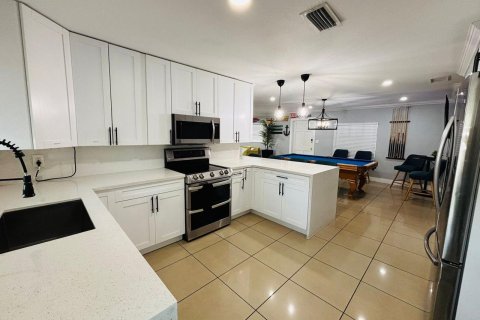 Villa ou maison à vendre à Pompano Beach, Floride: 4 chambres, 135.17 m2 № 2084084 - photo 30