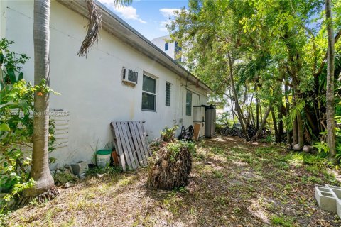 Commercial property in Miami Beach, Florida 185.71 sq.m. № 1802583 - photo 20