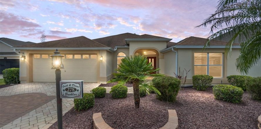 House in The Villages, Florida 3 bedrooms, 182.65 sq.m. № 1625606