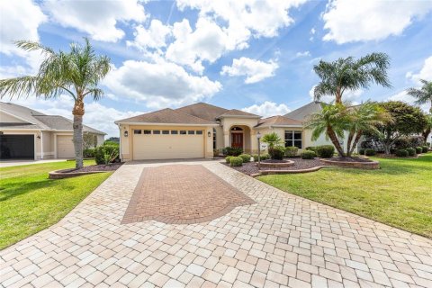 House in The Villages, Florida 3 bedrooms, 182.65 sq.m. № 1625606 - photo 3