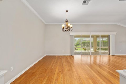 House in The Villages, Florida 3 bedrooms, 182.65 sq.m. № 1625606 - photo 11