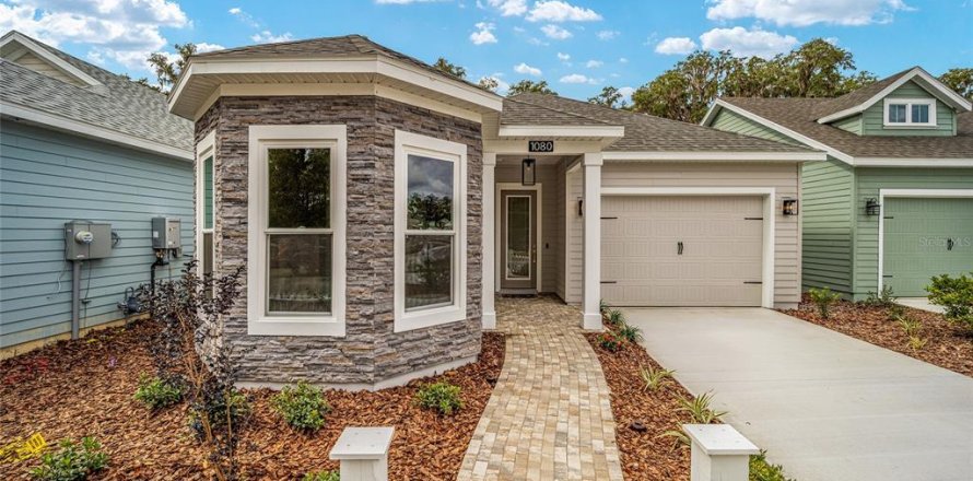 House in Newberry, Florida 3 bedrooms, 152.36 sq.m. № 1827061