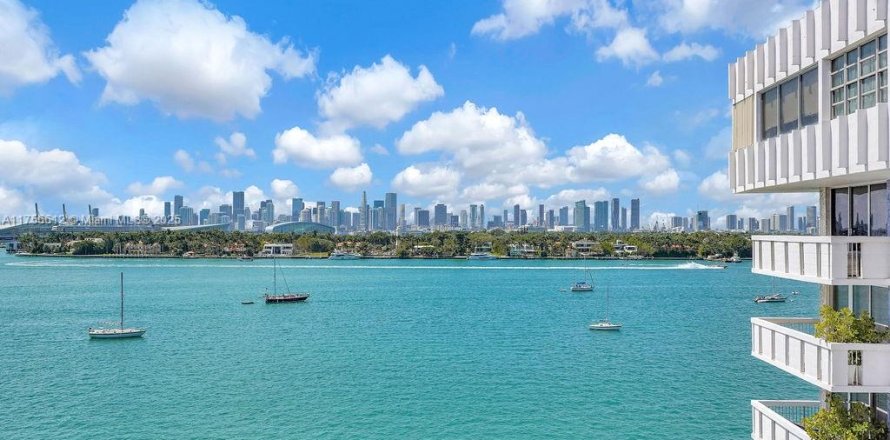 Condominio en Miami Beach, Florida, 1 dormitorio № 1860759